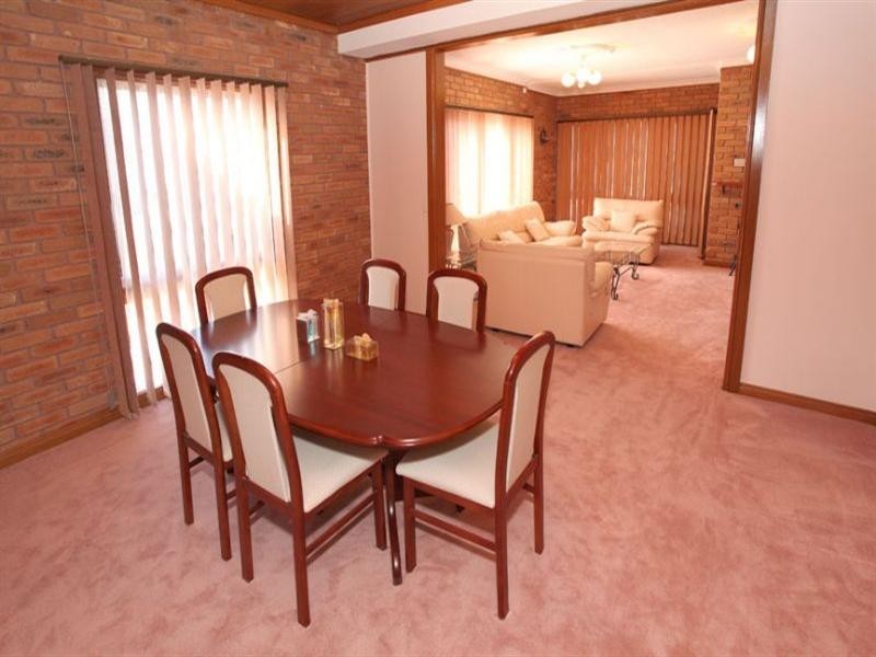 88 Whalley Drive, Wheelers Hill VIC 3150