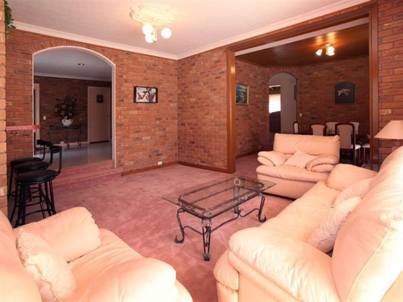 88 Whalley Drive, Wheelers Hill VIC 3150