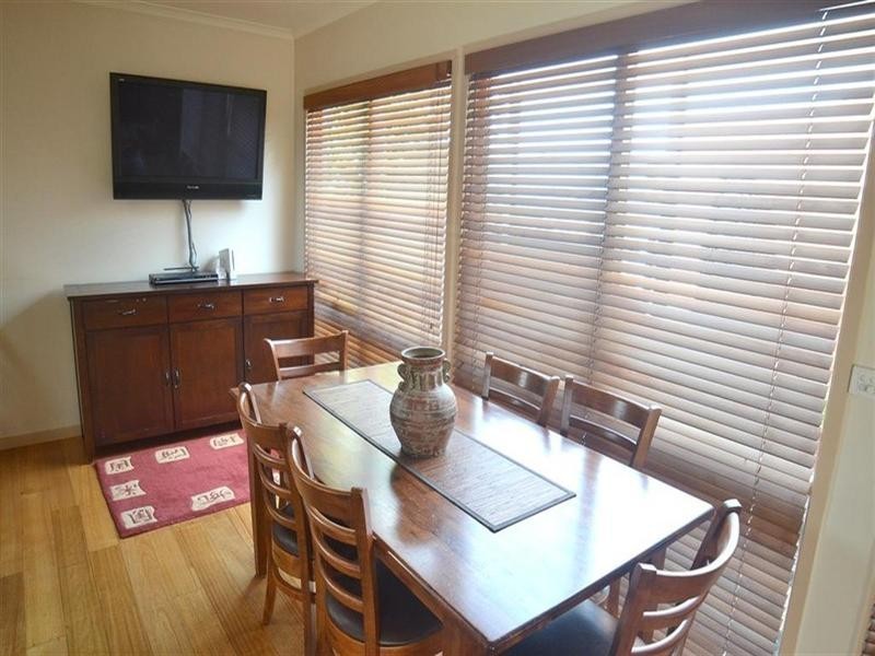 2/10 Renver Road, Clayton VIC 3168