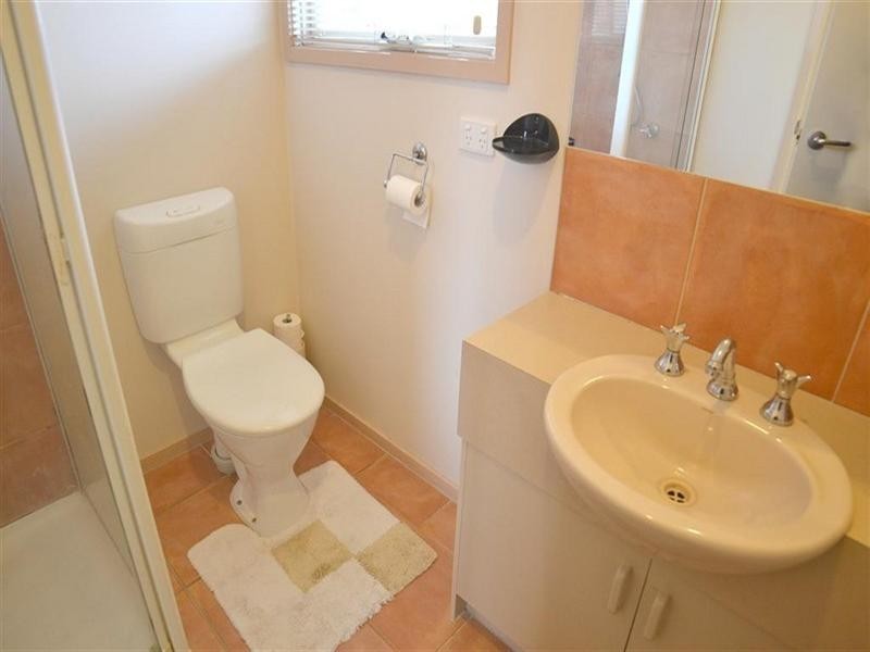 2/10 Renver Road, Clayton VIC 3168