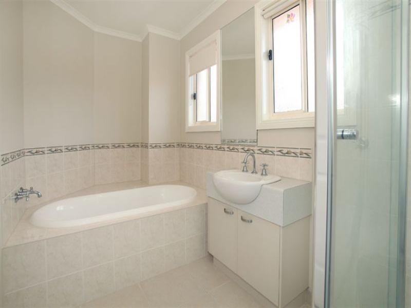 2/7 Marshall Avenue, Clayton VIC 3168