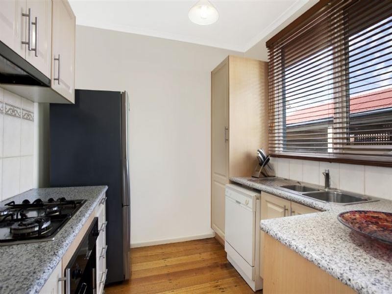 26 Lincoln Avenue, Glen Waverley VIC 3150