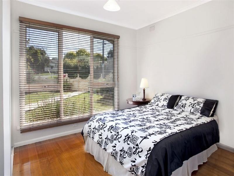 26 Lincoln Avenue, Glen Waverley VIC 3150