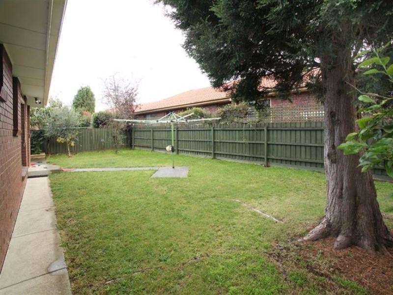 128 Whalley Drive, Wheelers Hill VIC 3150