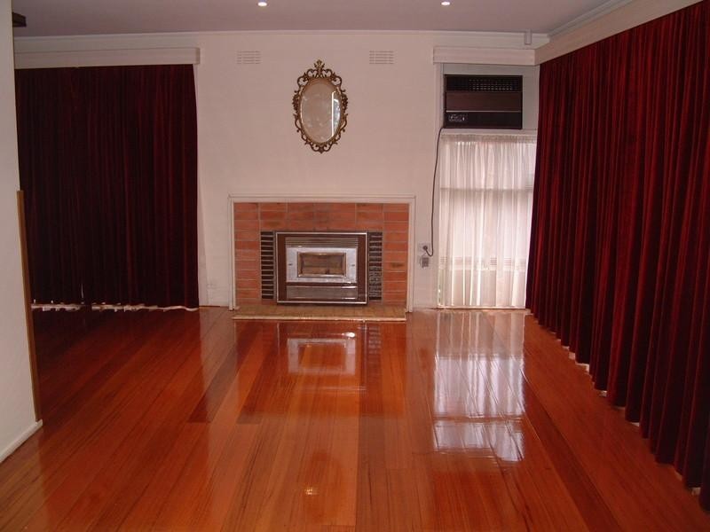 15 Wanda Street, Mulgrave VIC 3170