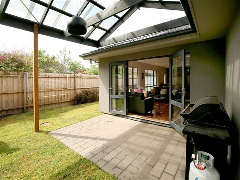 2/56 Glencairn Street, Mulgrave VIC 3170