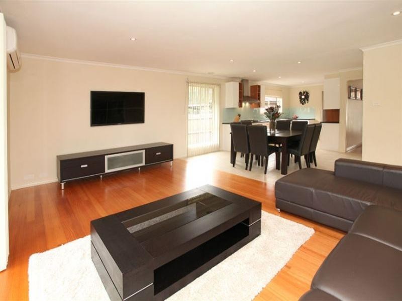 5 Streeton Court, Burwood East VIC 3151