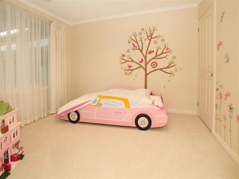 5 Streeton Court, Burwood East VIC 3151