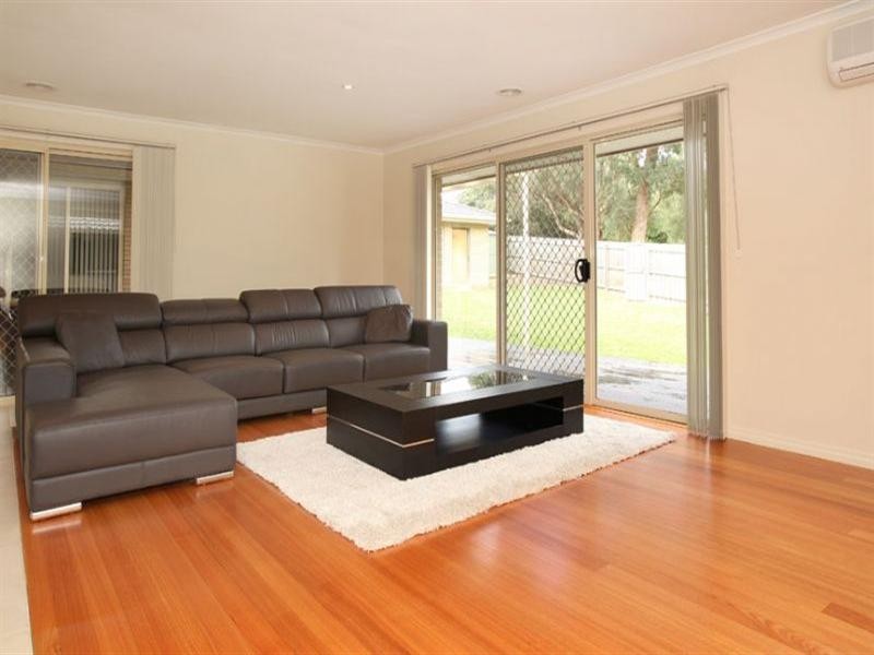 5 Streeton Court, Burwood East VIC 3151