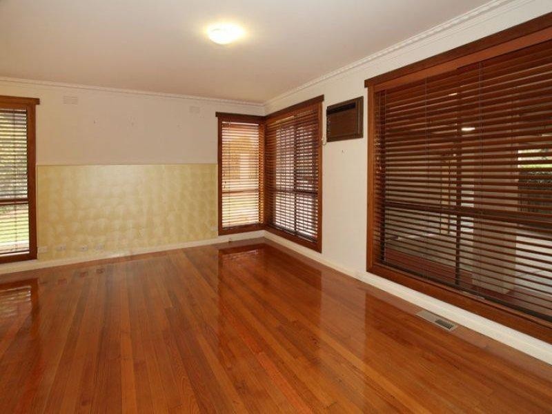 27 Hubbard Avenue, Mulgrave VIC 3170