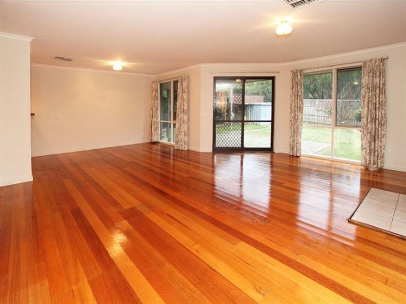 9 Taunton Crescent, Scoresby VIC 3179