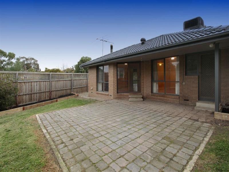 9 Taunton Crescent, Scoresby VIC 3179