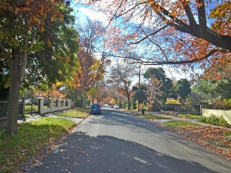 4/21 Essex Road, Surrey Hills VIC 3127