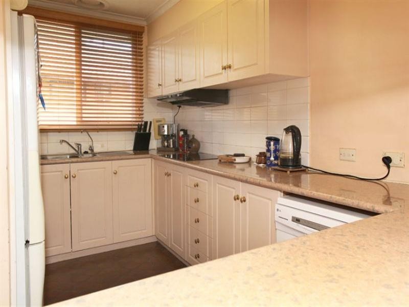 1 Wynyard Street, Glen Waverley VIC 3150