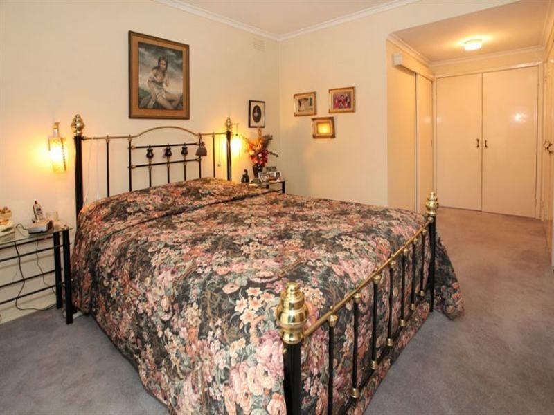 1 Wynyard Street, Glen Waverley VIC 3150