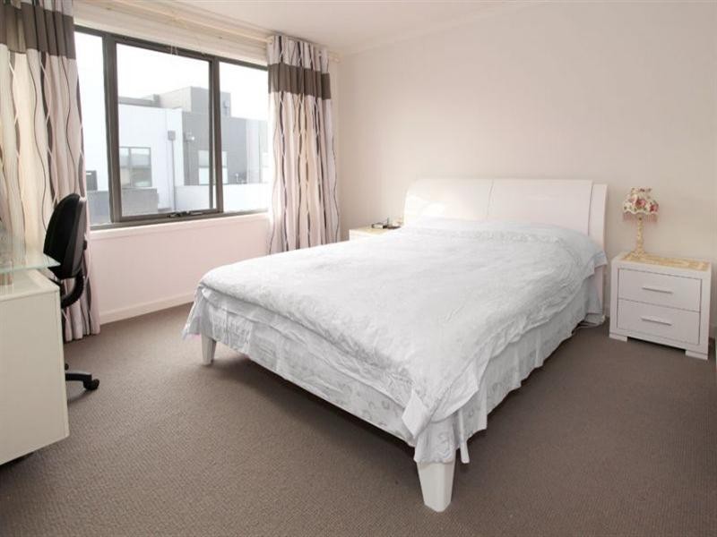 10 Ibrox Street, Mulgrave VIC 3170