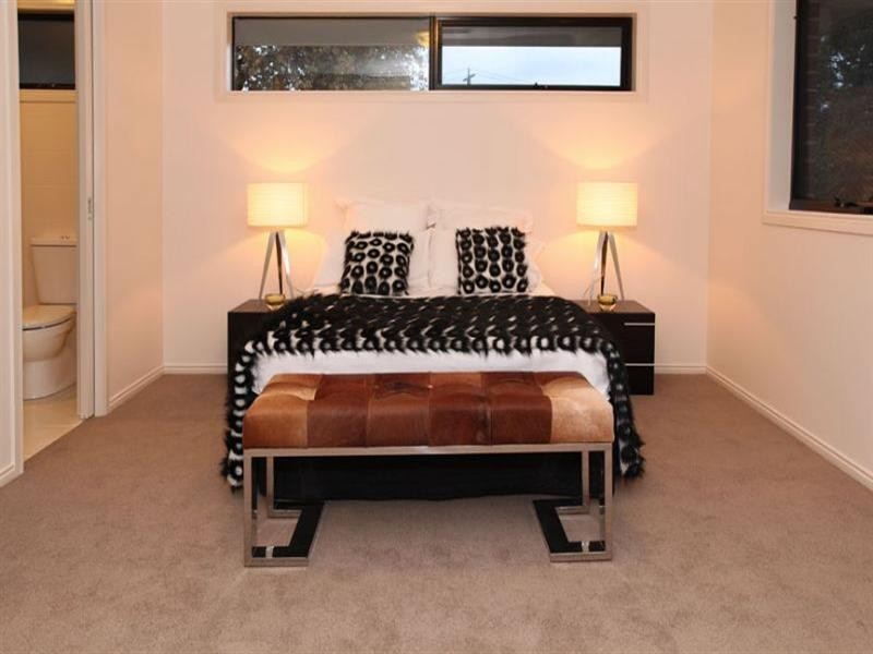 70 Lincoln Avenue, Glen Waverley VIC 3150