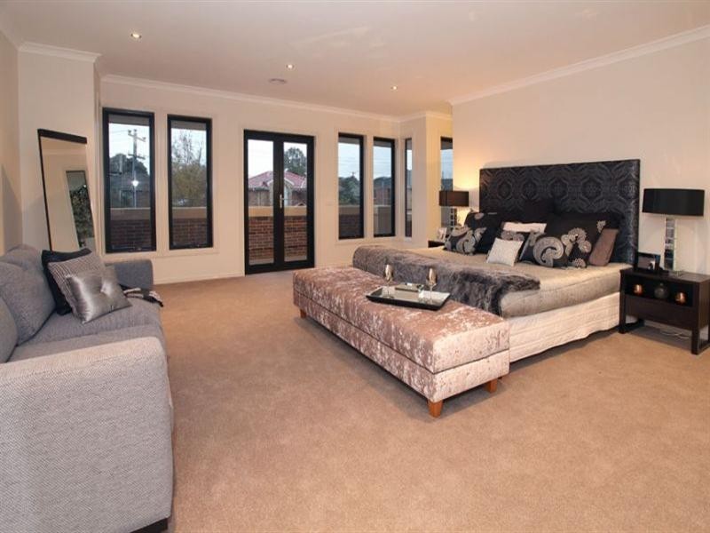 70 Lincoln Avenue, Glen Waverley VIC 3150