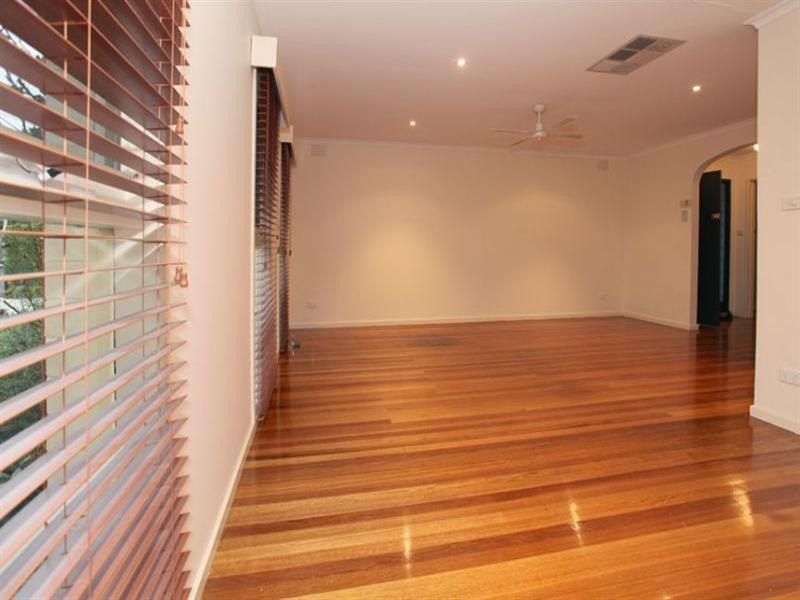 18 Bertrand Avenue, Mulgrave VIC 3170