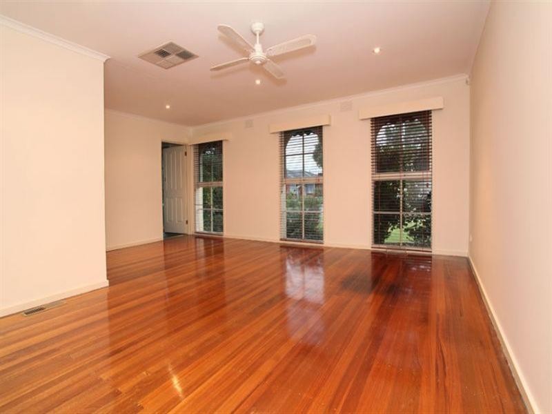 18 Bertrand Avenue, Mulgrave VIC 3170