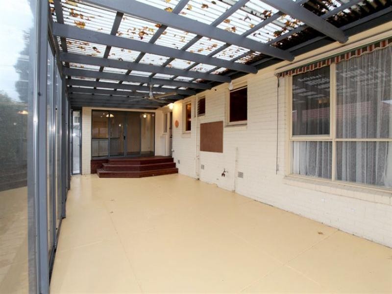 18 Bertrand Avenue, Mulgrave VIC 3170