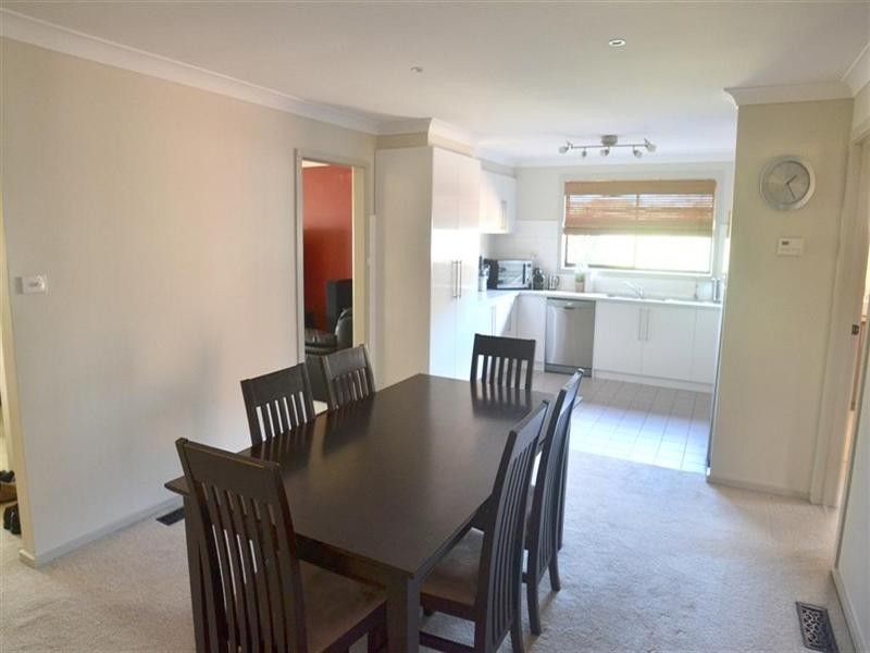 1/4 Moonstone Court, Wheelers Hill VIC 3150