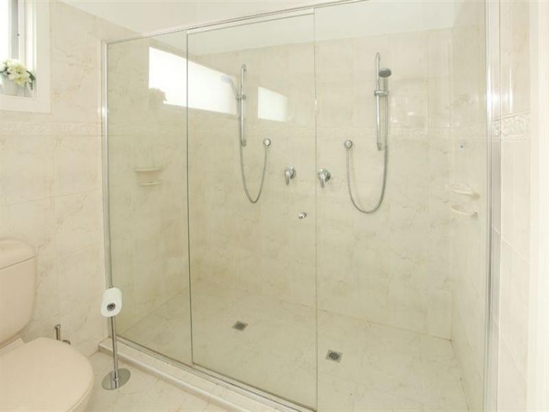 9 Castle Close, Glen Waverley VIC 3150