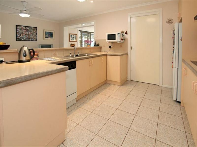 2/210 Gallaghers Road, Glen Waverley VIC 3150