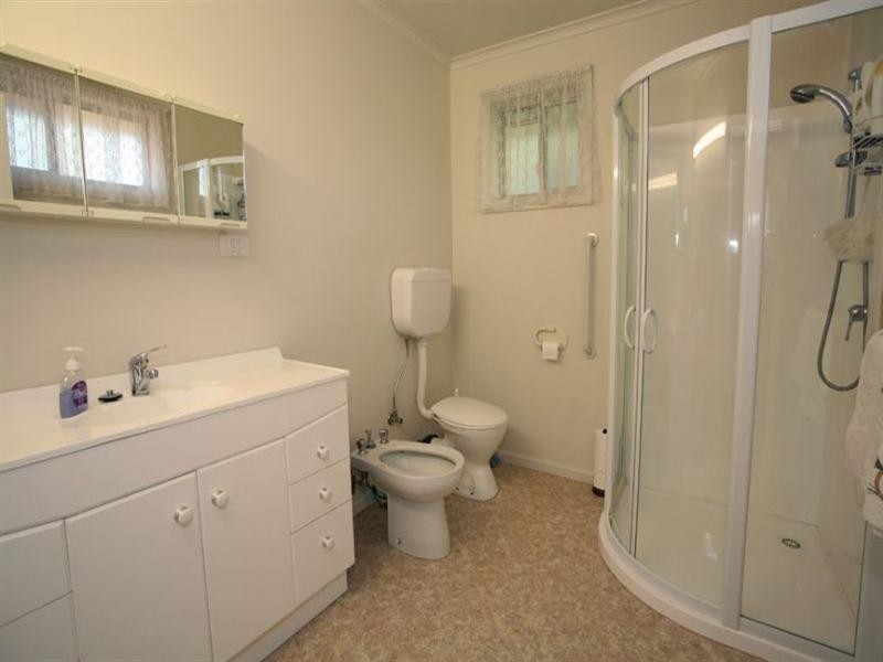 16 Norfolk Street, Glen Waverley VIC 3150