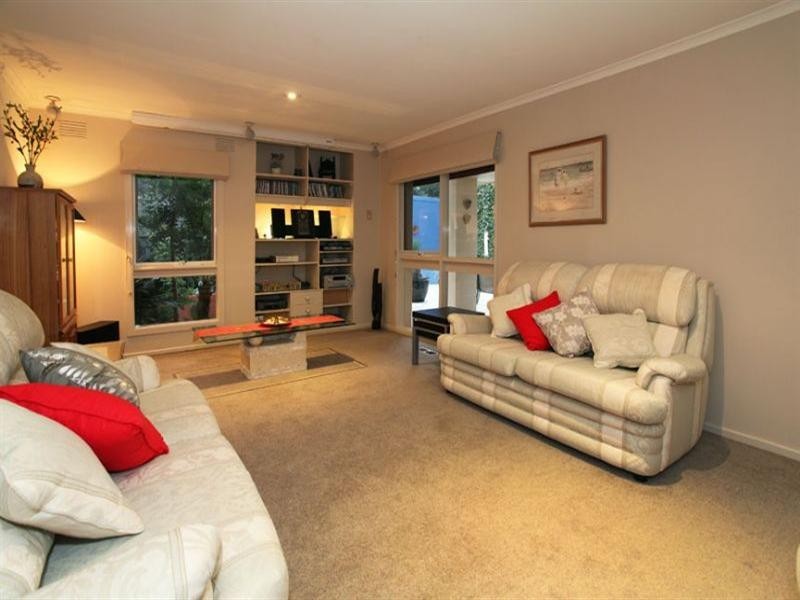 37 Lomond Drive, Glen Waverley VIC 3150