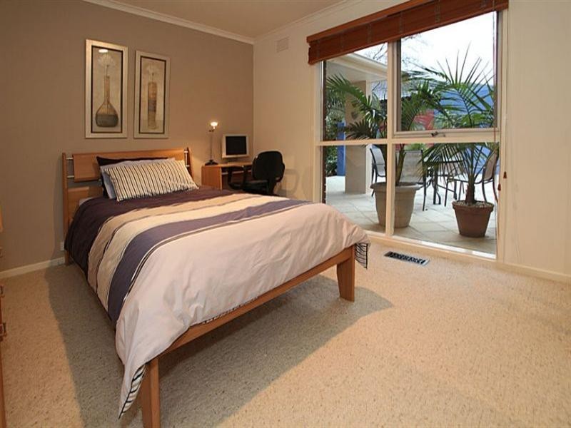 37 Lomond Drive, Glen Waverley VIC 3150