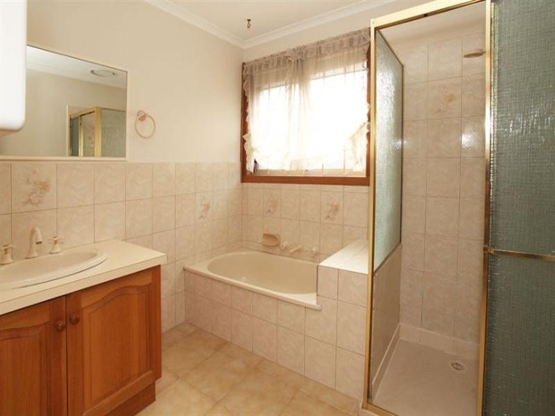 1/15 Selbourne Way, Mulgrave VIC 3170