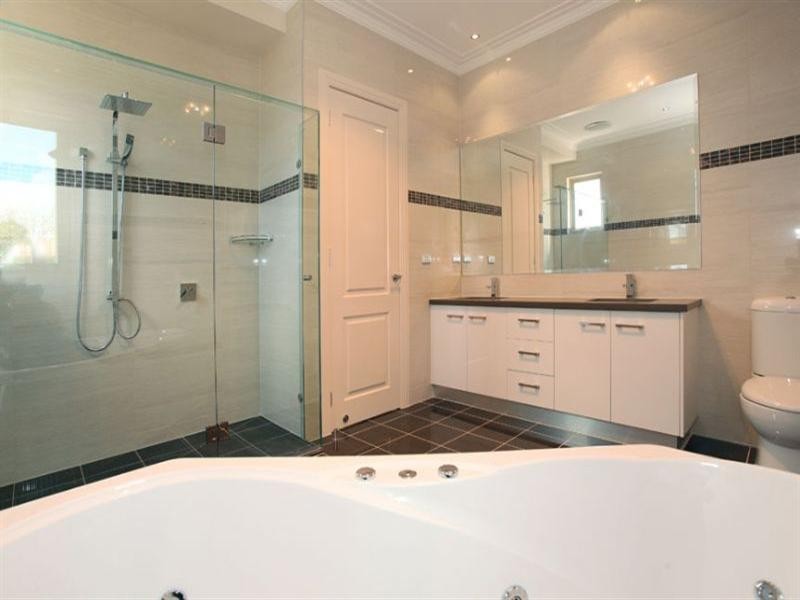 41 Mount Street, Glen Waverley VIC 3150