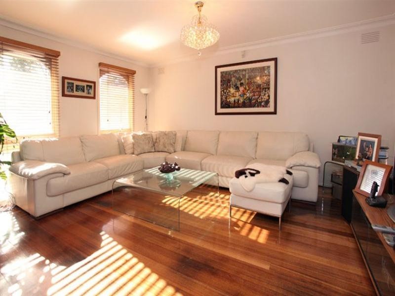 16 Phoenix Drive, Wheelers Hill VIC 3150