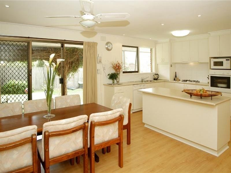 3 Rythdale Court, Glen Waverley VIC 3150