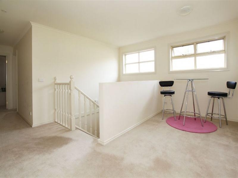 34 Arlington Drive, Glen Waverley VIC 3150