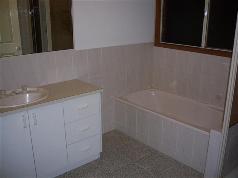 1/30 Turner Avenue, Glen Huntly VIC 3163