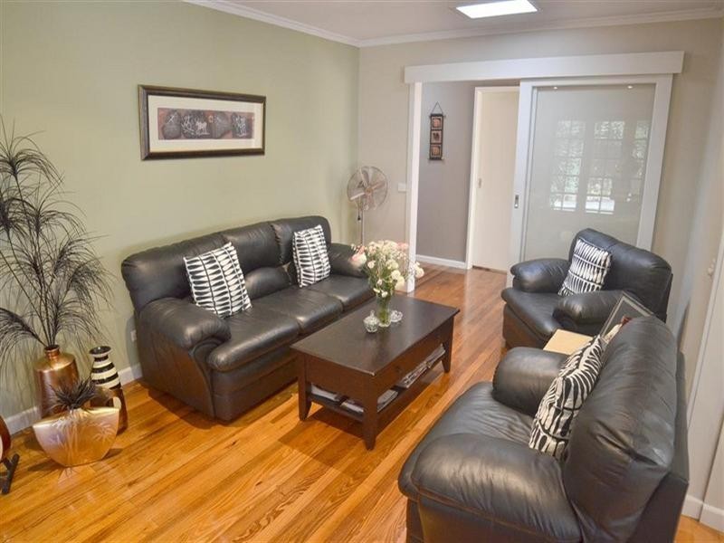 17 Meadowbrook Drive, Wheelers Hill VIC 3150