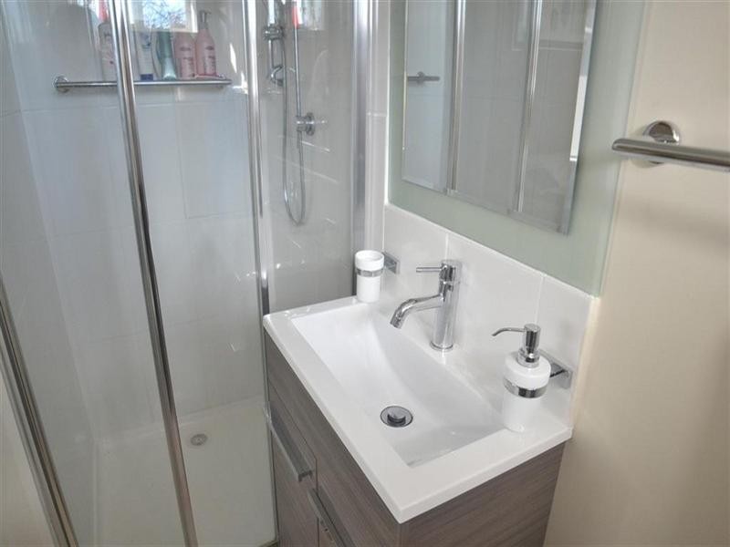 17 Meadowbrook Drive, Wheelers Hill VIC 3150