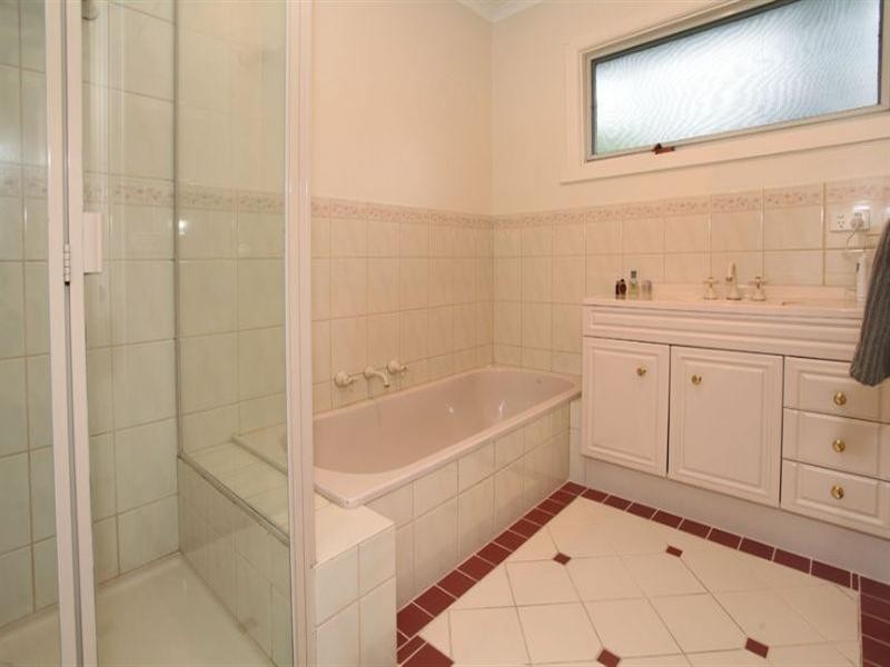 3 Rowland Court, Glen Waverley VIC 3150