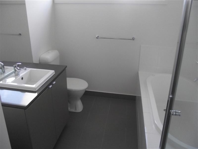 15 Anfield Crescent, Mulgrave VIC 3170