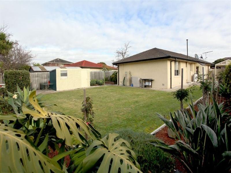 69 Albany Drive, Mulgrave VIC 3170
