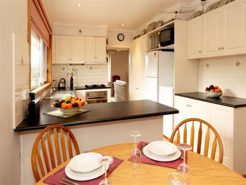 26 Angus Drive, Glen Waverley VIC 3150