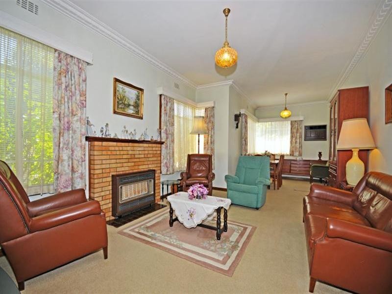 28 Bogong Avenue, Glen Waverley VIC 3150