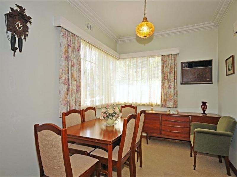 28 Bogong Avenue, Glen Waverley VIC 3150