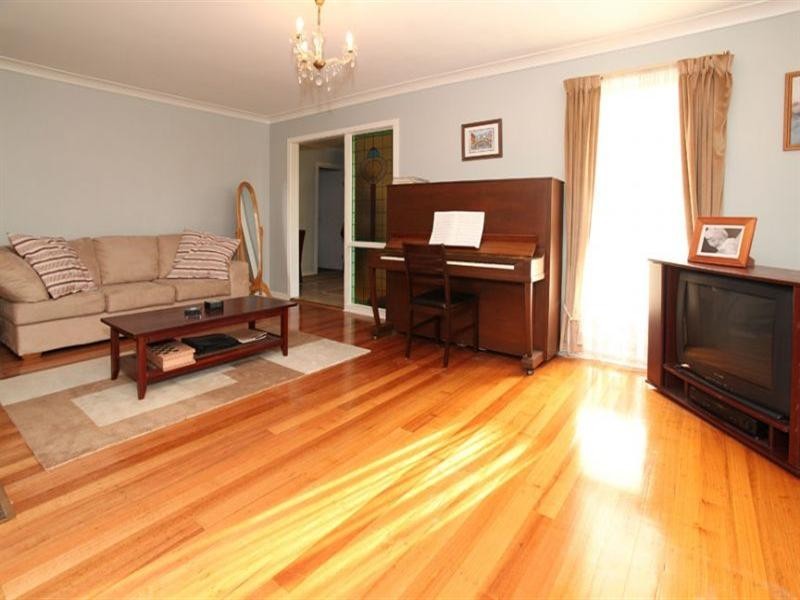 10 Adam Avenue, Wheelers Hill VIC 3150