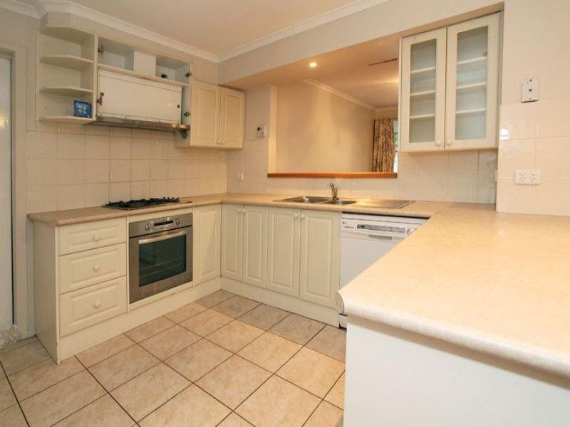 9 Taunton Crescent, Scoresby VIC 3179