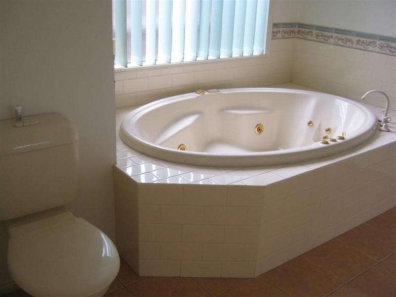 6 Danehill Grove, Berwick VIC 3806