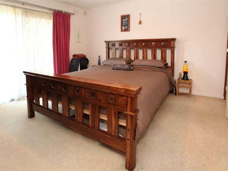 68 Park Drive, Vermont VIC 3133