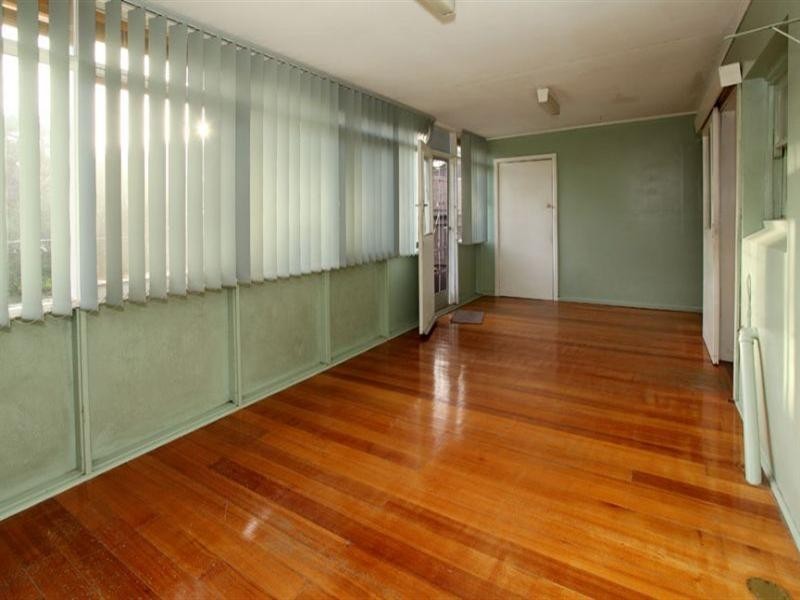 26 Avondale Grove, Mount Waverley VIC 3149